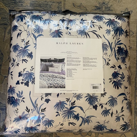 RALPH LAUREN Adelaide Bedding  King Comforter - Picture 5 of 5